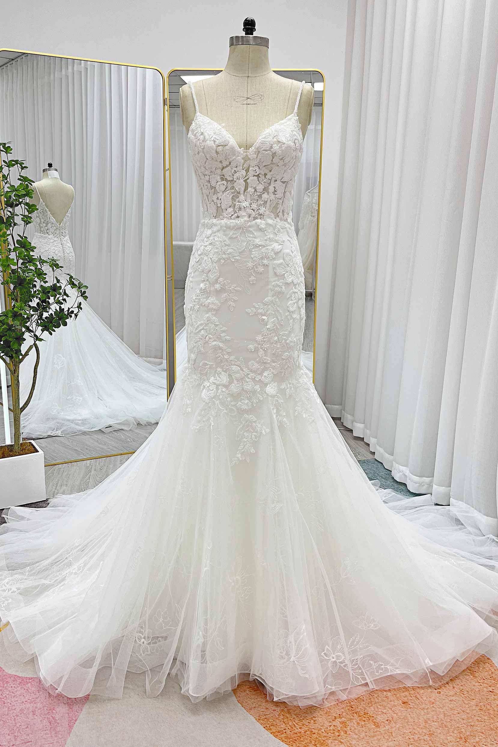 Trumpet-Mermaid Chapel Train Lace Tulle Wedding Dress CW3228 - COCOMELODY